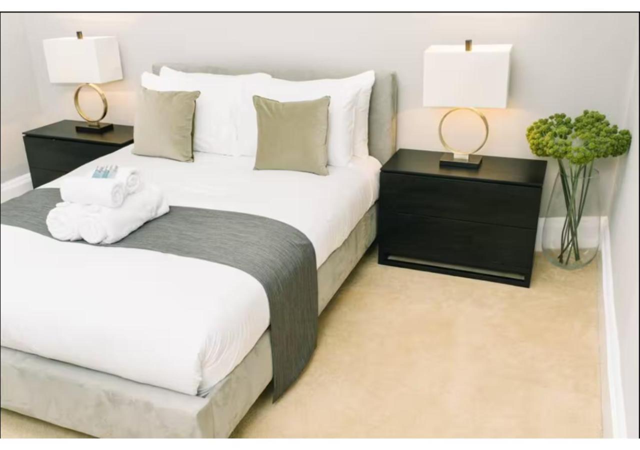 Joivy Palmerston Place Residence - Luxury City Centre Apt With Private Parking Edinburg Exteriör bild